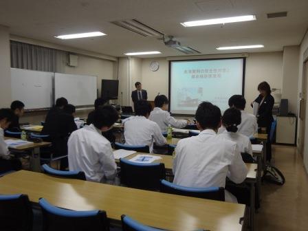 院外講師による講義