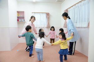 保育所「なでしこ保育園」